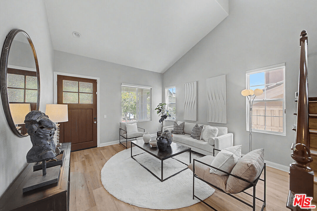 2259 Junipero Ave Signal Hill living room interior