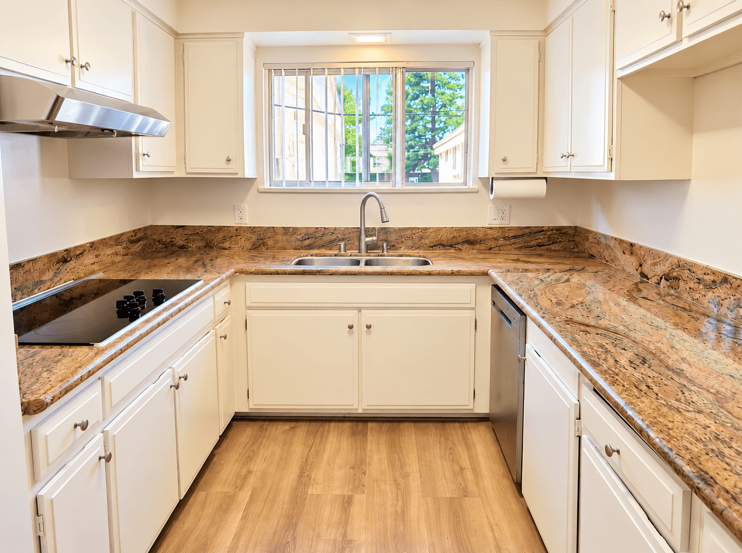 471 W Duarte Rd Unit 227 Arcadia condominium balcony or additional interior view