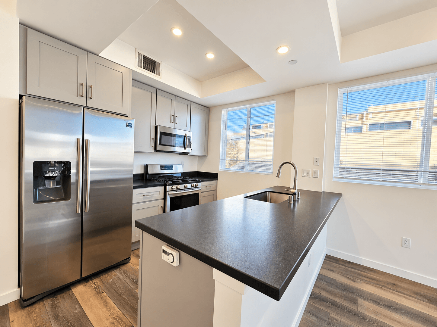 1211 Fedora St Los Angeles townhouse rental 13