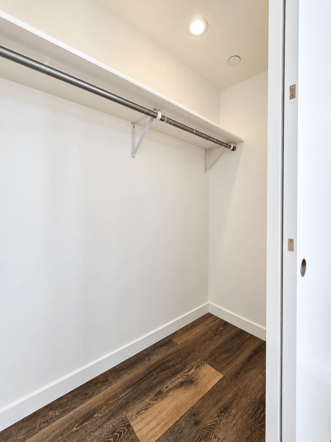 1211 Fedora St Los Angeles townhouse rental 20